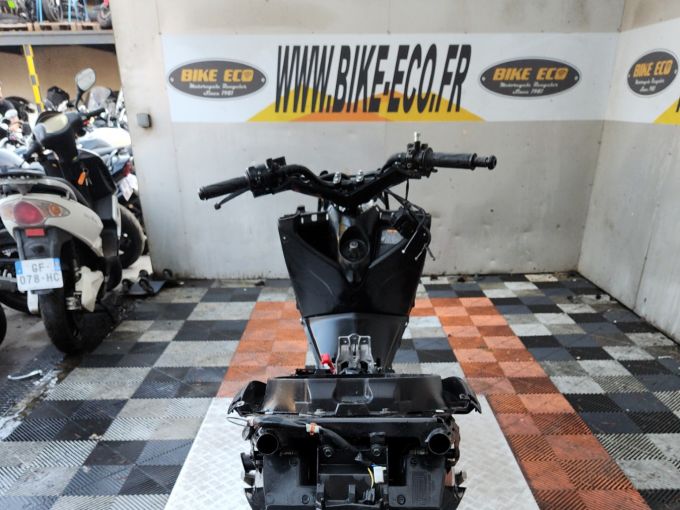 YAMAHA NMAX 125 4