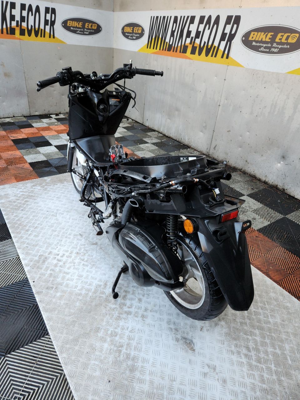 YAMAHA NMAX 125 4