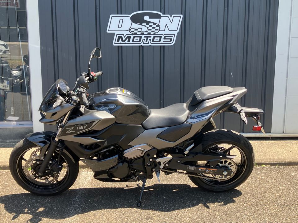 KAWASAKI KAWASAKI Z7 4