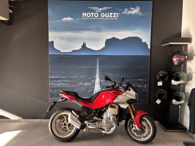 MOTO GUZZI V100  MANDELLO 4