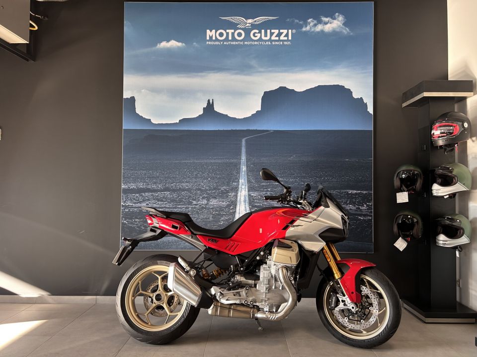 MOTO GUZZI V100  MANDELLO 4