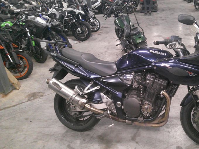 SUZUKI GSF 1250 N BANDIT 4
