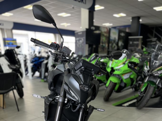 YAMAHA MT-07 Y-AMT 4