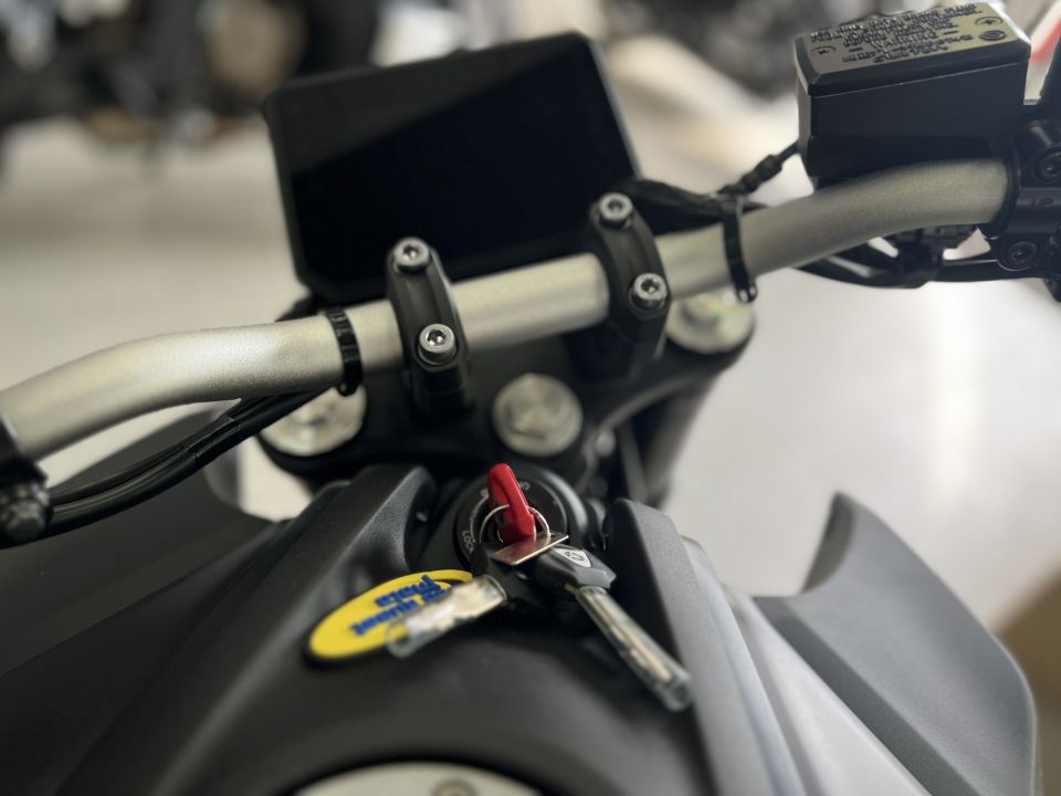 YAMAHA MT-07 Y-AMT 4
