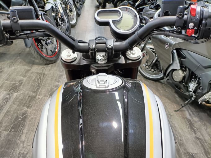 DUCATI SCRAMBLER 4