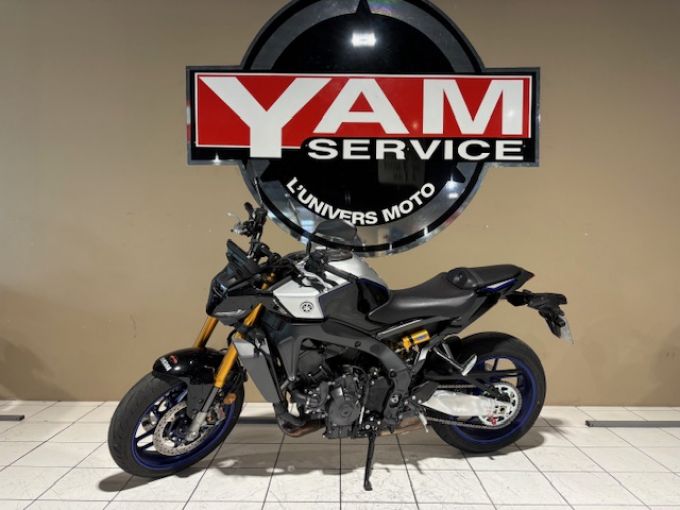 YAMAHA MT-09 SP 4