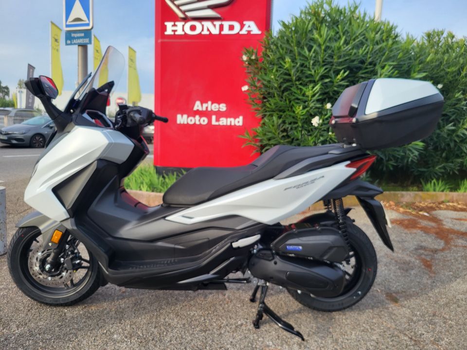 HONDA NSS FORZA 125 4