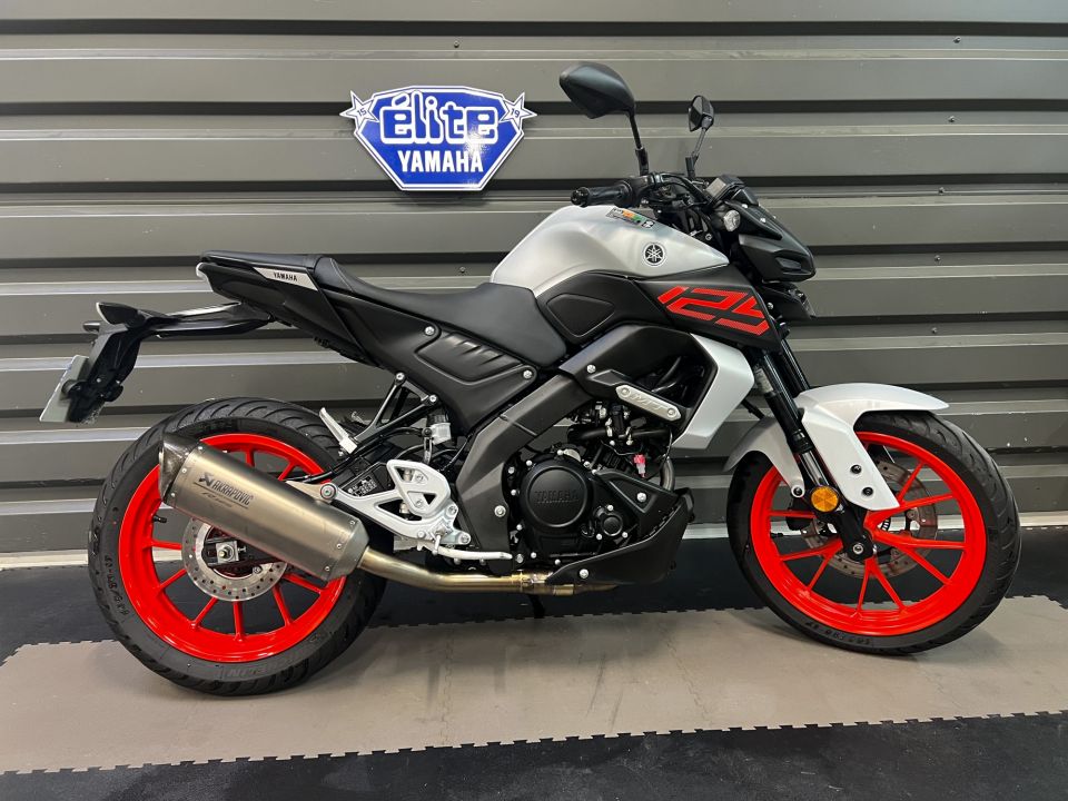 YAMAHA MT-125 4