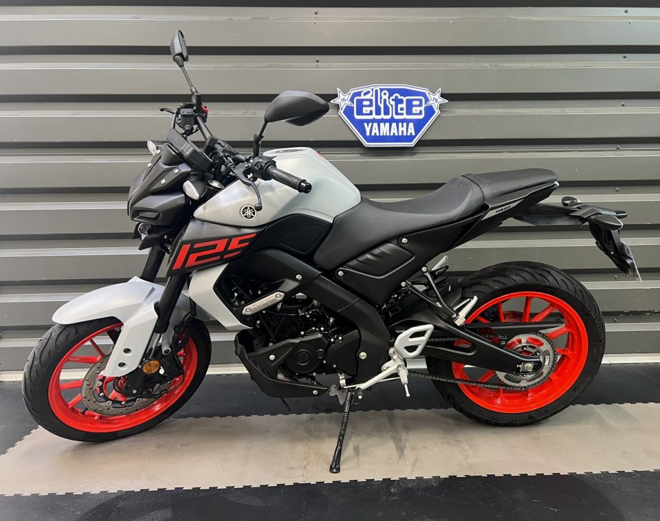 YAMAHA MT-125 4