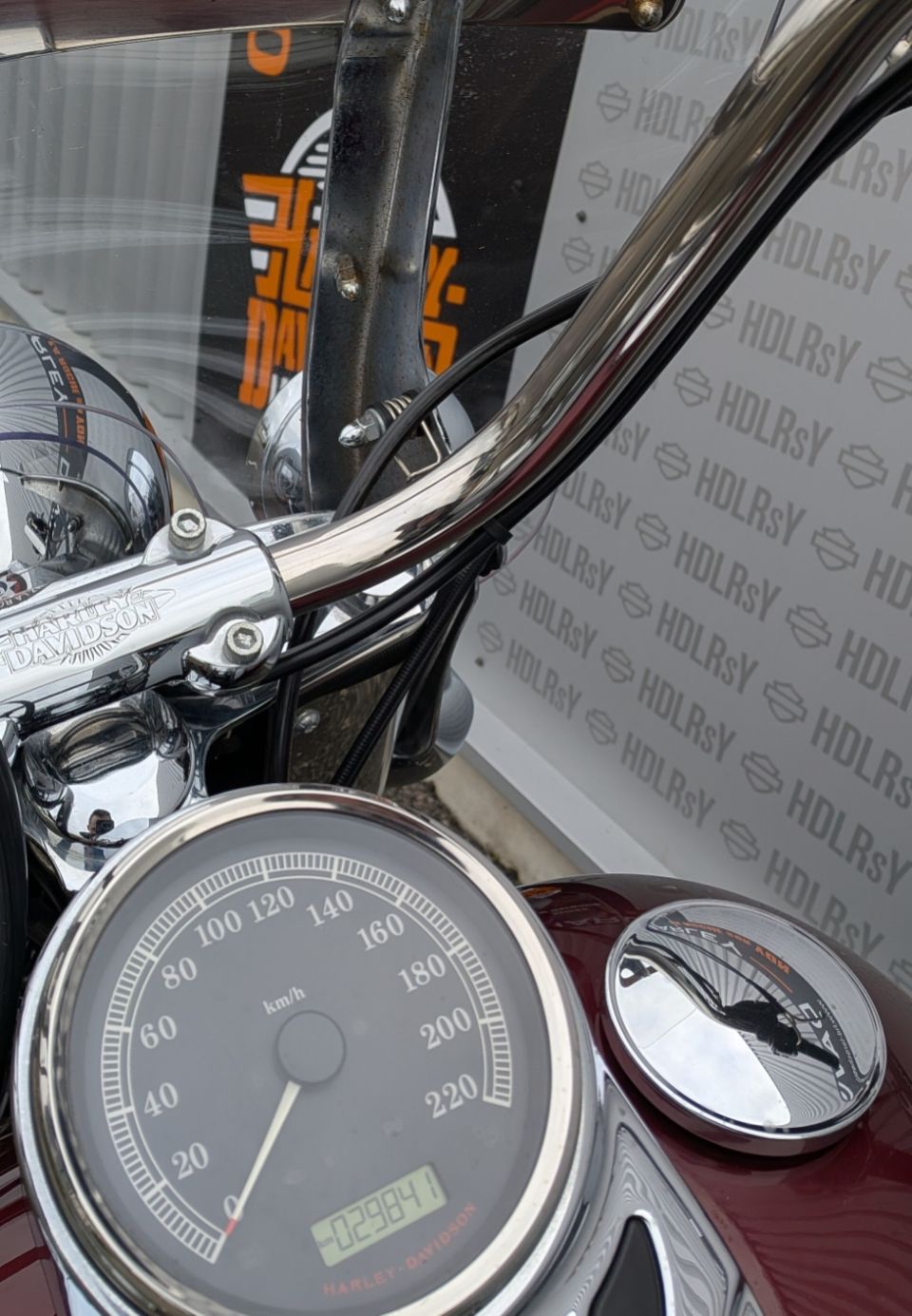 HARLEY-DAVIDSON SOFTAIL HERITAGE 1690 4
