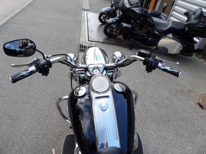 HARLEY-DAVIDSON TOURING ROAD KING 1690 CLASSIC 4