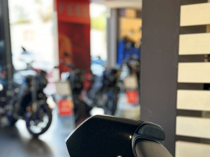 YAMAHA XSR 900 GP 4