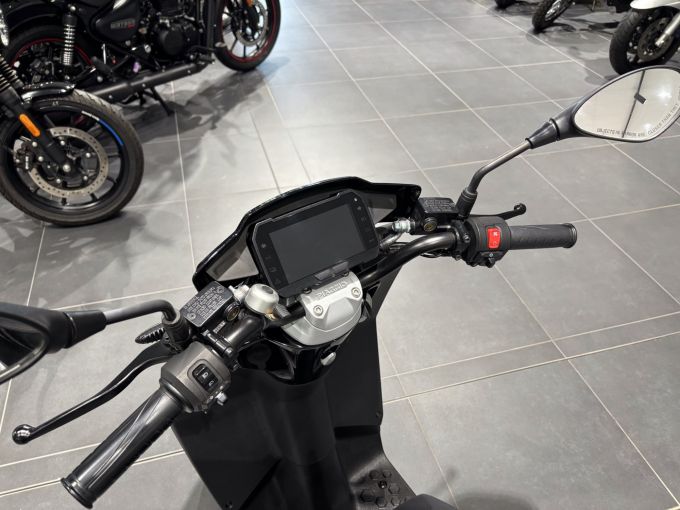 PIAGGIO 1 ACTIVE 4