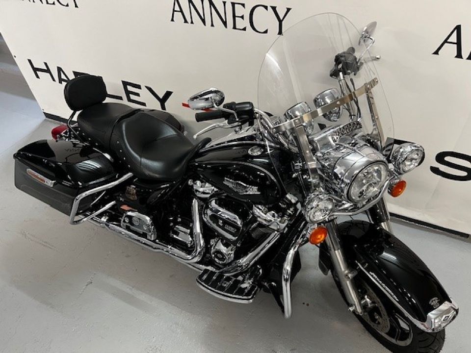 HARLEY-DAVIDSON TOURING ROAD KING 1745 4