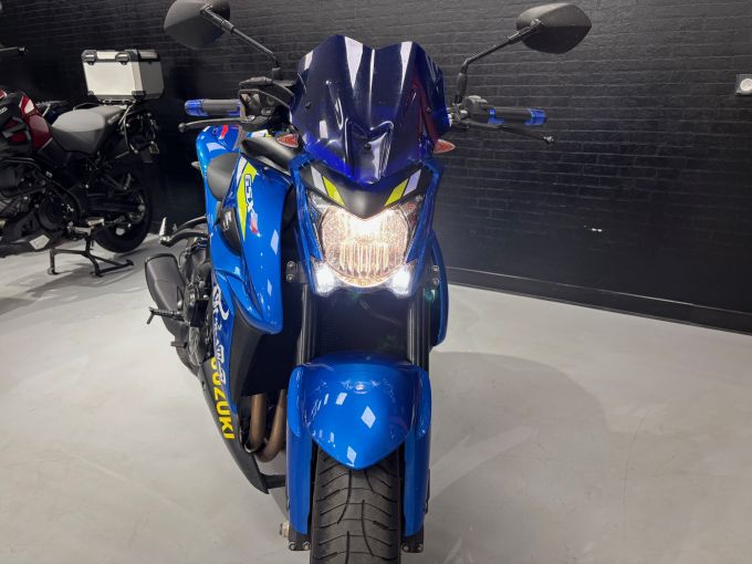 SUZUKI GSX-S 1000 4