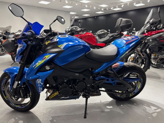 SUZUKI GSX-S 1000 4