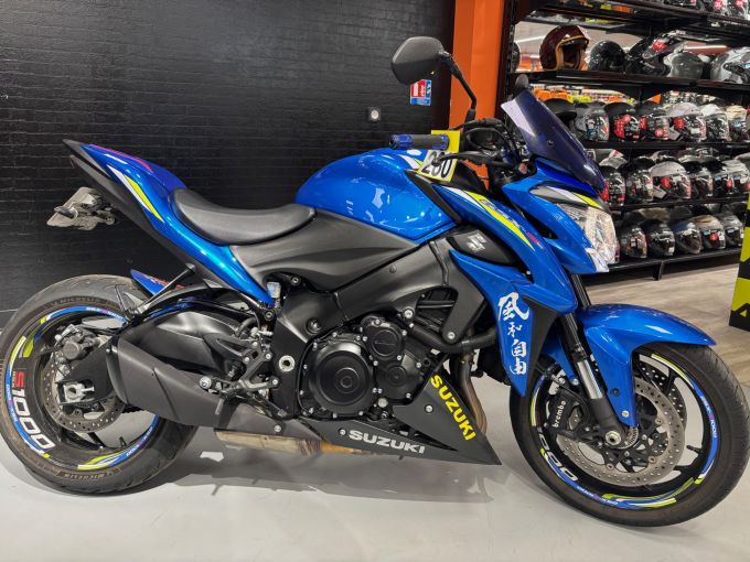 SUZUKI GSX-S 1000 4