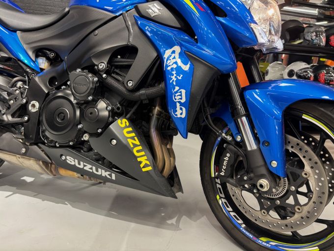 SUZUKI GSX-S 1000 4
