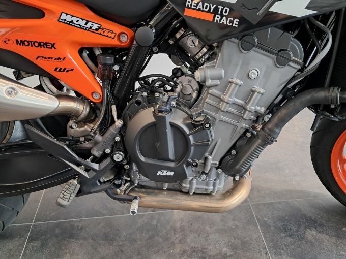 KTM 890 DUKE GP 4