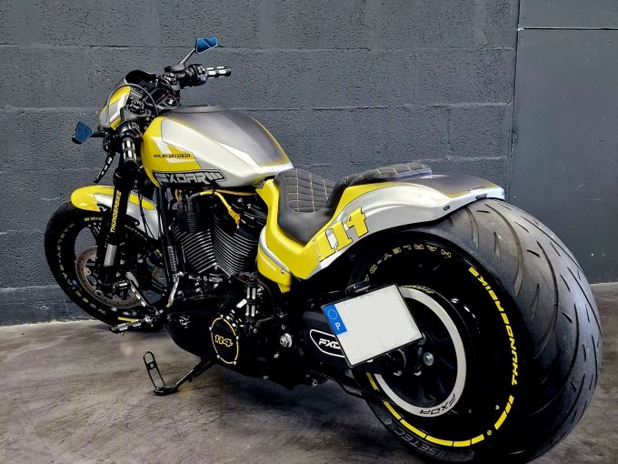 HARLEY-DAVIDSON SOFTAIL FXDR 1868 4