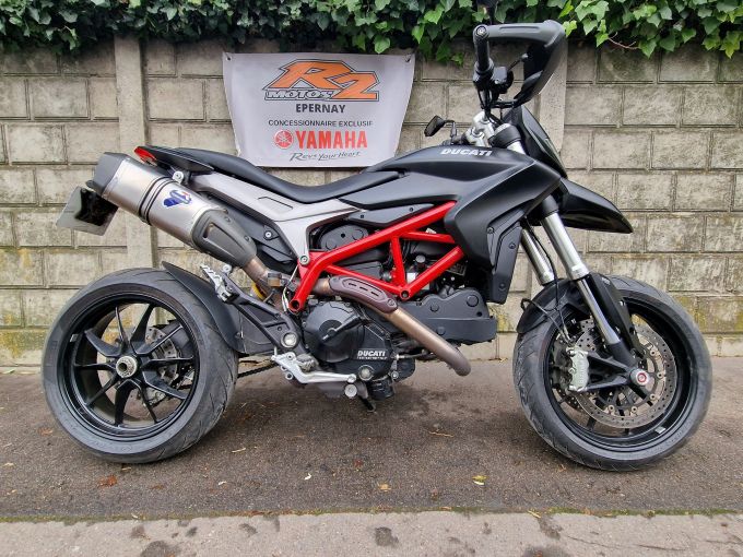 DUCATI HYPERMOTARD 4