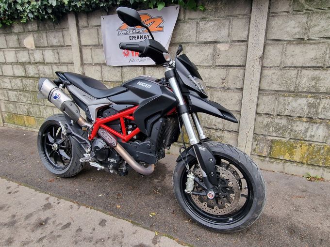 DUCATI HYPERMOTARD 4