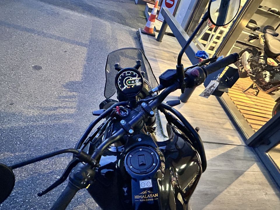 ROYAL ENFIELD HIMALAYAN 450 4