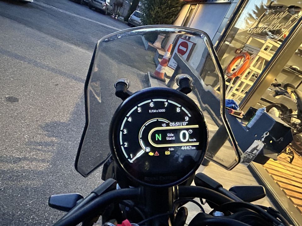 ROYAL ENFIELD HIMALAYAN 450 4