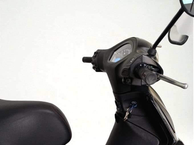 PIAGGIO LIBERTY 125 4