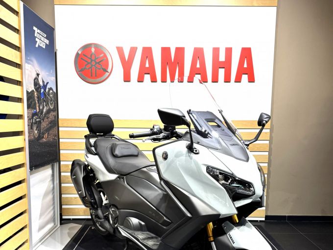 YAMAHA XP T-MAX 560 TECH MAX 4