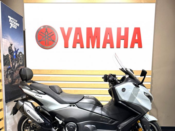 YAMAHA XP T-MAX 560 TECH MAX 4