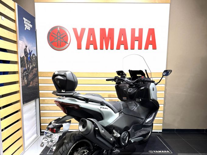 YAMAHA XP T-MAX 560 TECH MAX 4