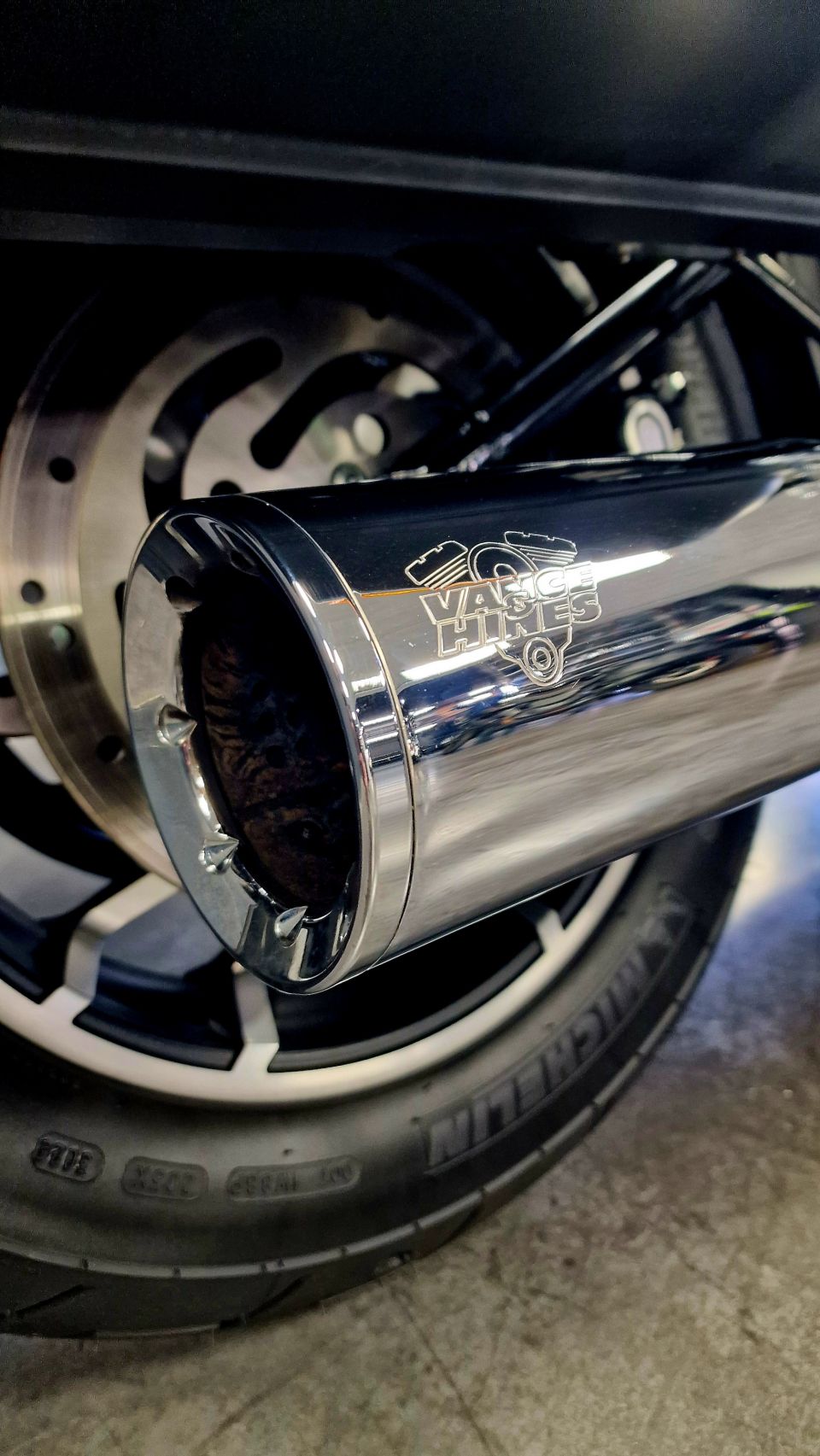 HARLEY-DAVIDSON SOFTAIL SPORT GLIDE 1745 4