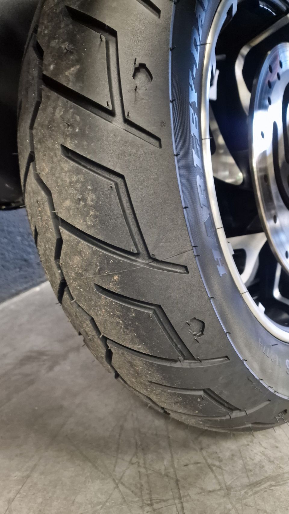 HARLEY-DAVIDSON SOFTAIL SPORT GLIDE 1745 4