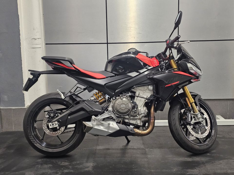 APRILIA TUONO 660 FACTORY 4