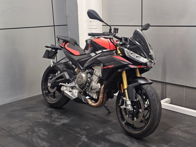 APRILIA TUONO 660 FACTORY 4