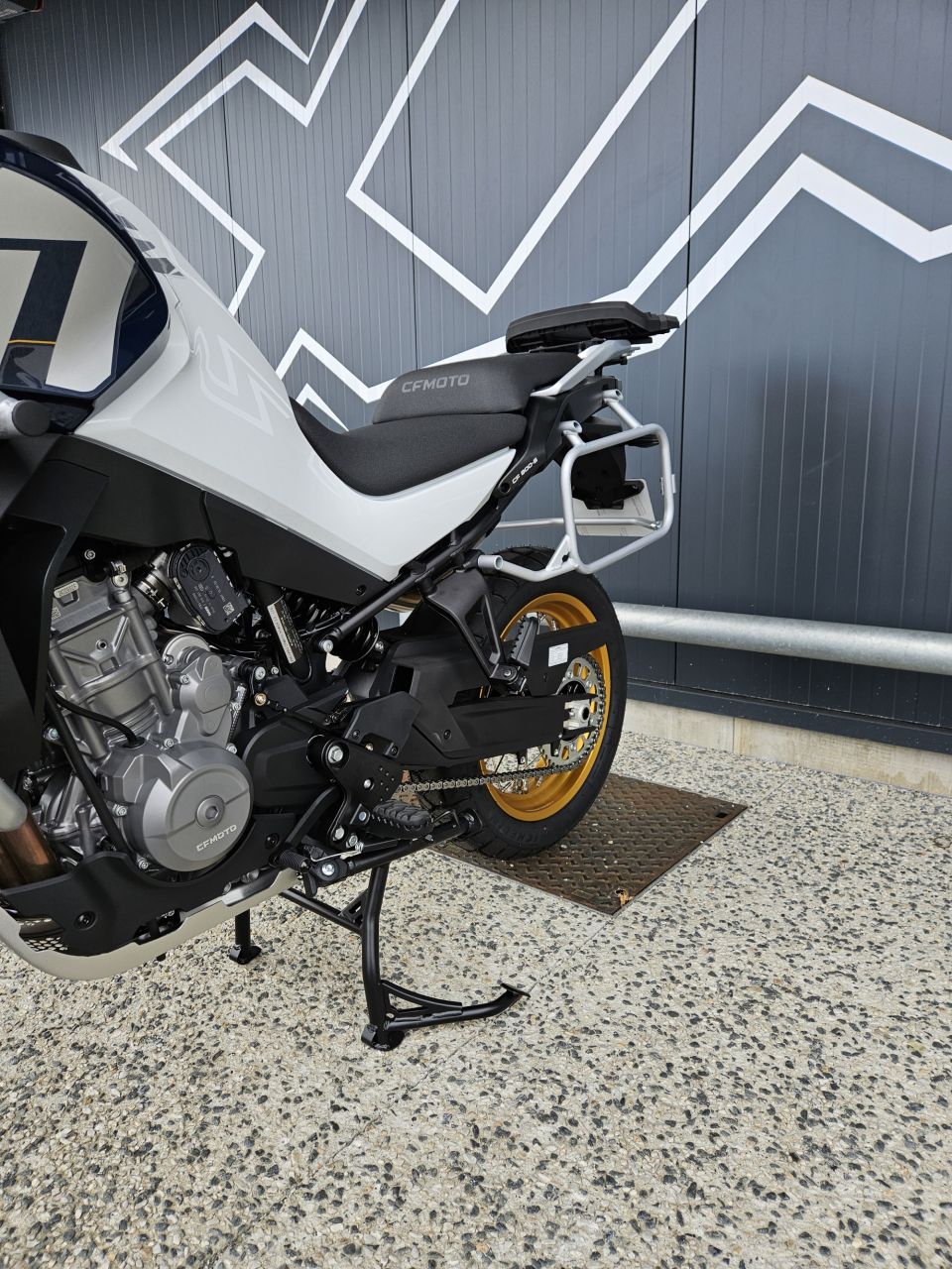 CF MOTO 800MT Explore 4