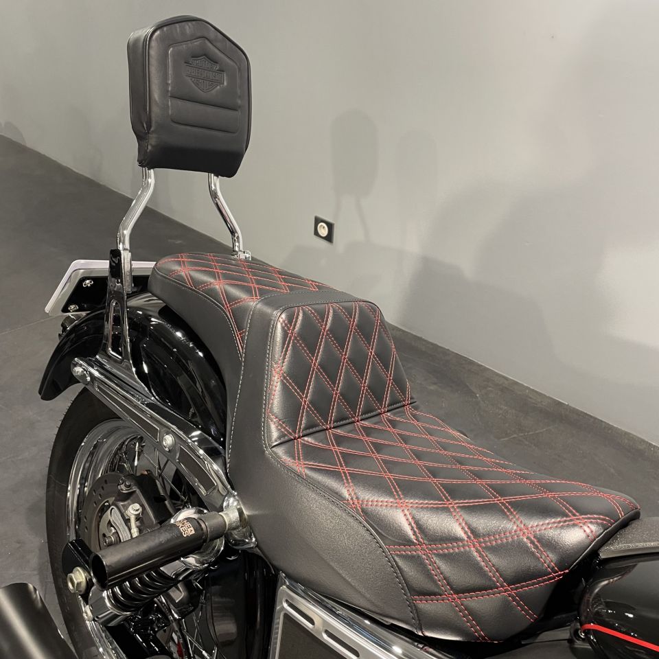 HARLEY-DAVIDSON DYNA LOW RIDER 1690 4