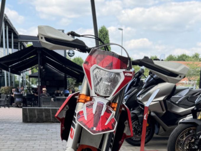 KTM 250 EXC-F SIX DAYS 4