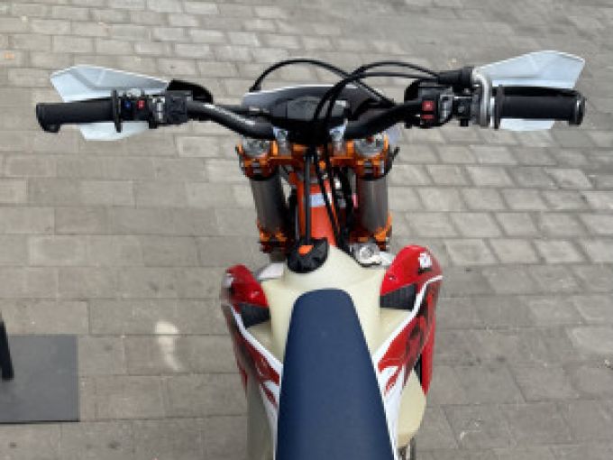 KTM 250 EXC-F SIX DAYS 4