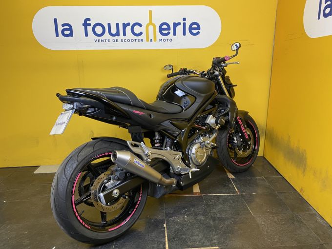 SUZUKI GLADIUS 650 ABS 4