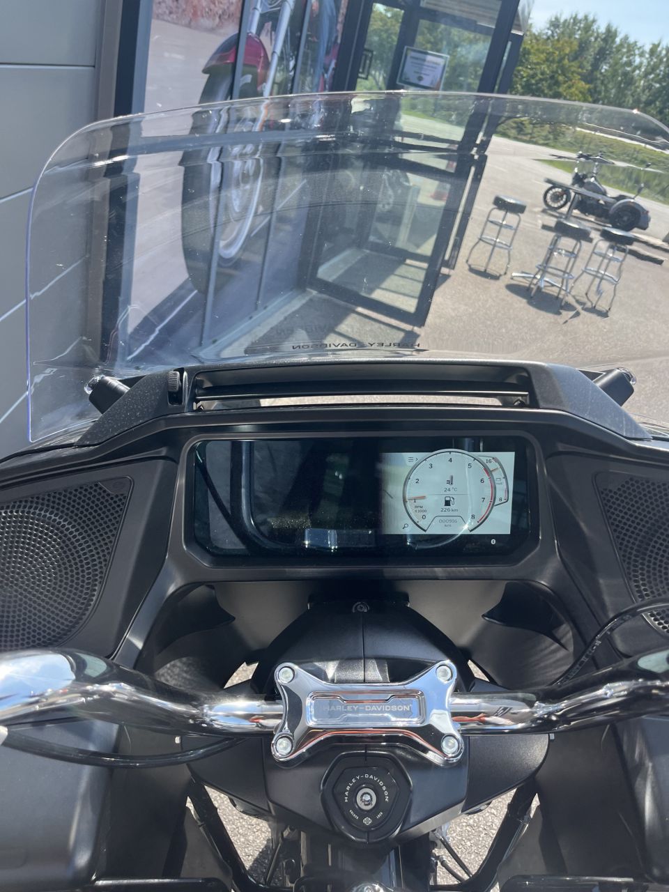 HARLEY-DAVIDSON TOURING ROAD GLIDE 1923 4