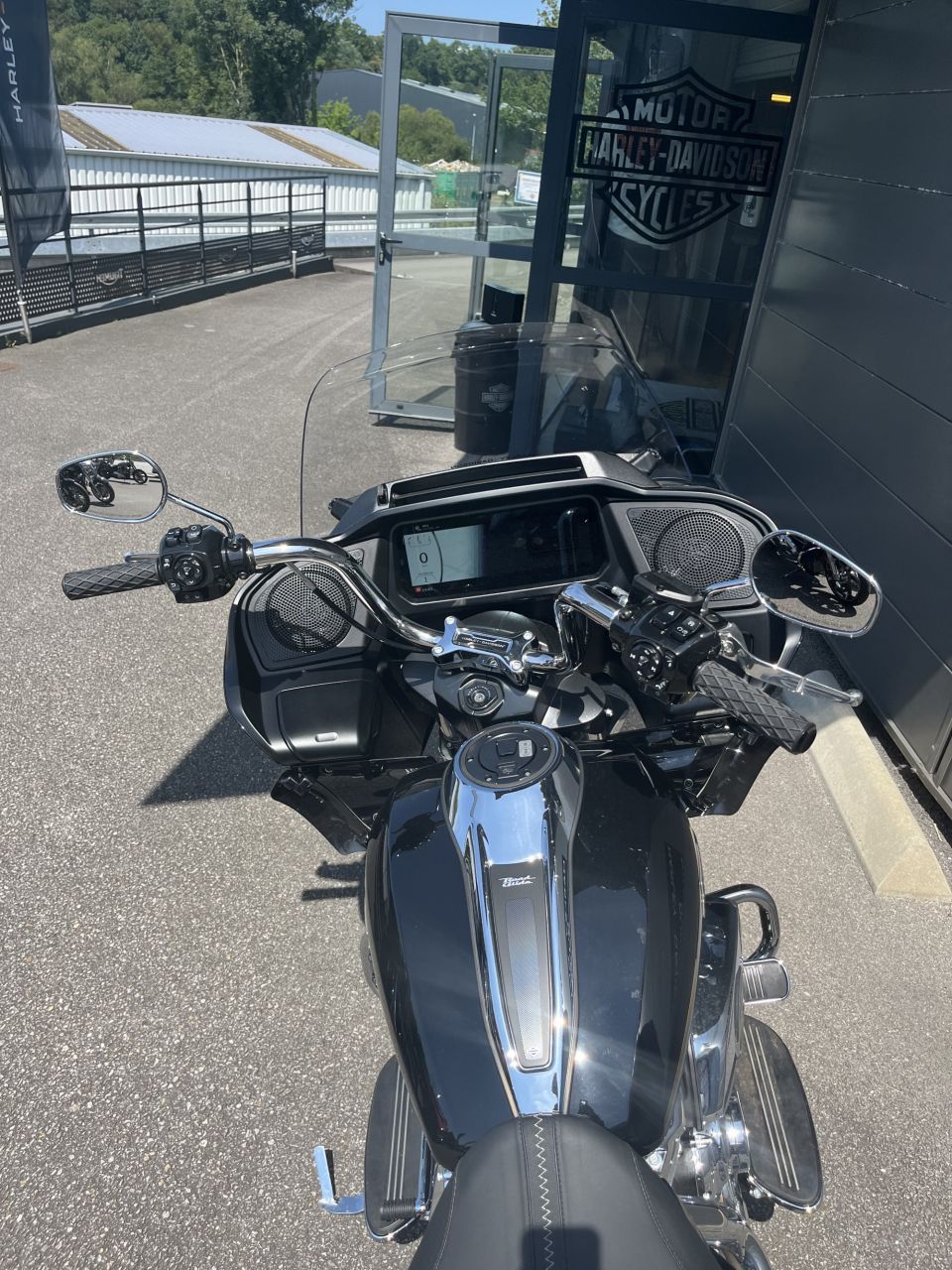 HARLEY-DAVIDSON TOURING ROAD GLIDE 1923 4