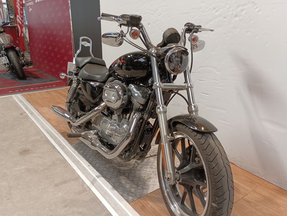 HARLEY-DAVIDSON 883 sportster 4