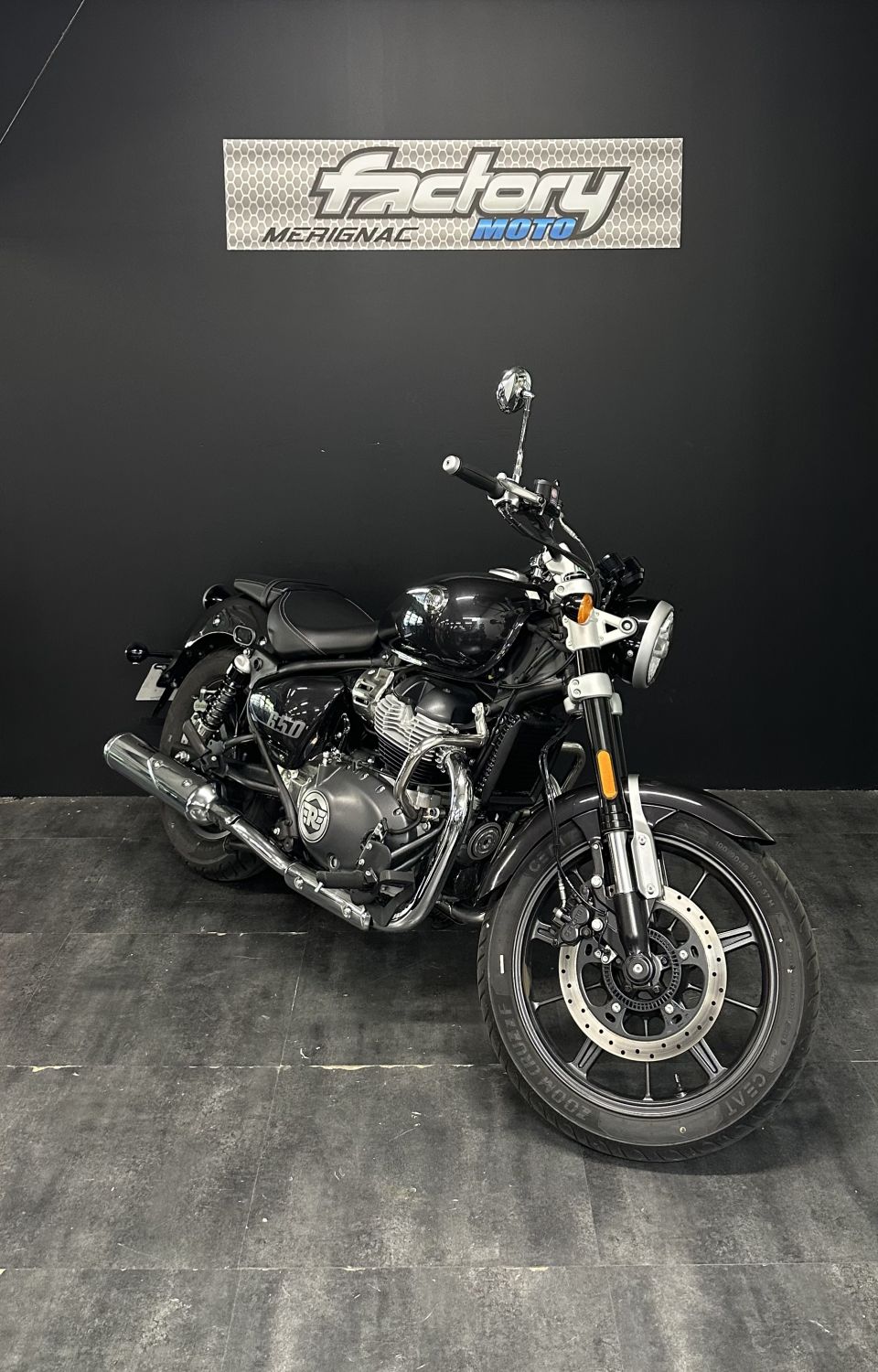 ROYAL ENFIELD SUPER METEOR 650 4