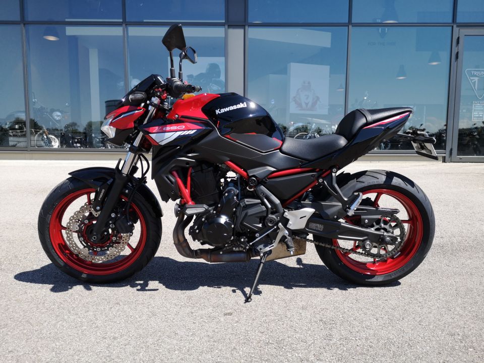 KAWASAKI Z 650 (47.5CV) 4