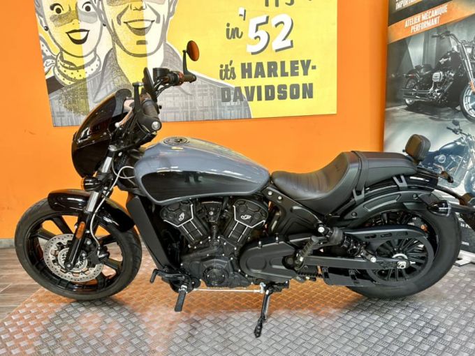 INDIAN SCOUT ROGUE 1200 4