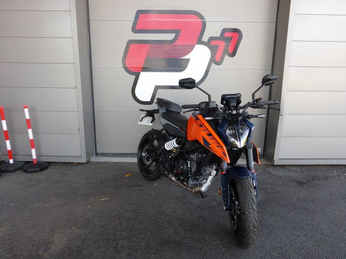 KTM 125 DUKE 2025 4