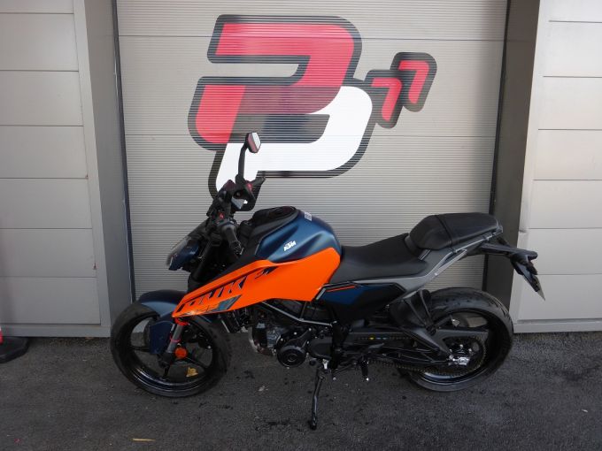 KTM 125 DUKE 2025 4