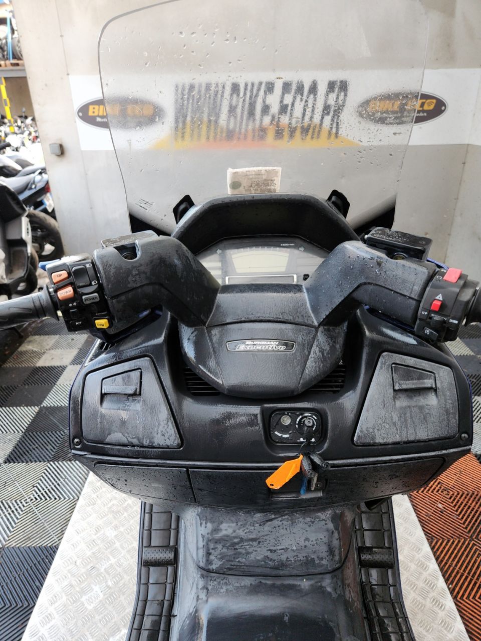 SUZUKI BURGMAN 650 4